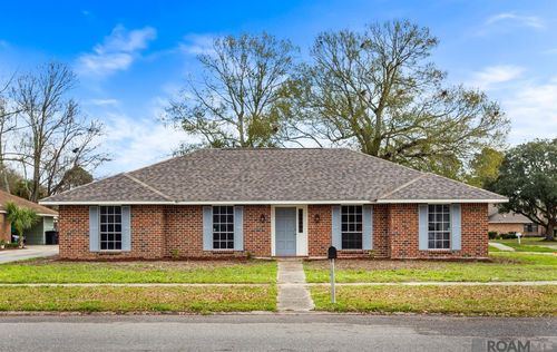 5745 Estelle Dr, Baton Rouge, LA, 70817-2118 | Card Image