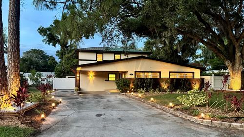 929 W Beacon Ave, TAMPA, FL, 33603-1705 | Card Image