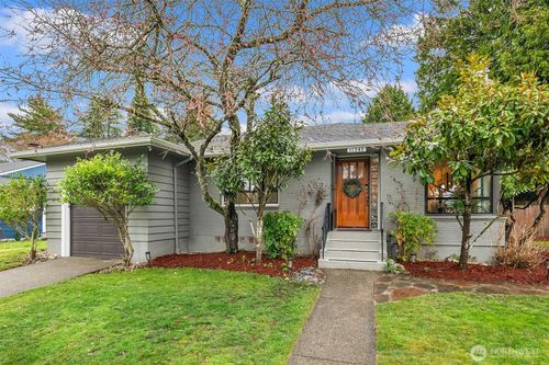 11340 Alton Ave Ne, Seattle, WA, 98125-5825 | Card Image