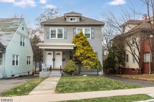 1-112 Pompton Ave, Verona, NJ, 07044-2917 | Card Image