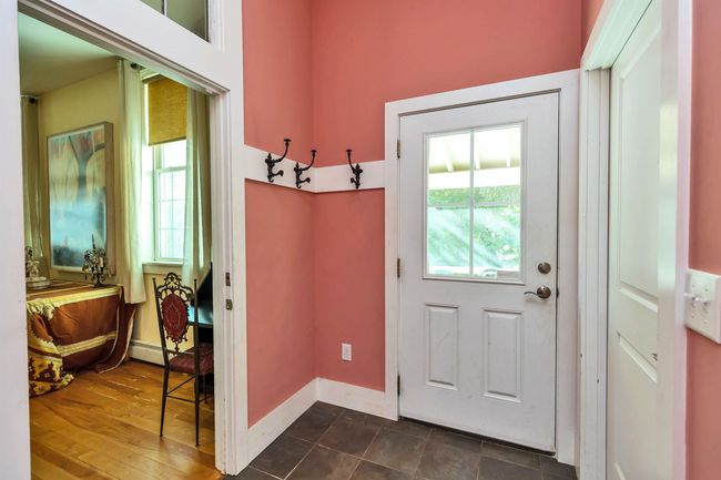 19 Main St, House other with 3 bedrooms, 4 bathrooms and null parking in New Ipswich NH | Image 4