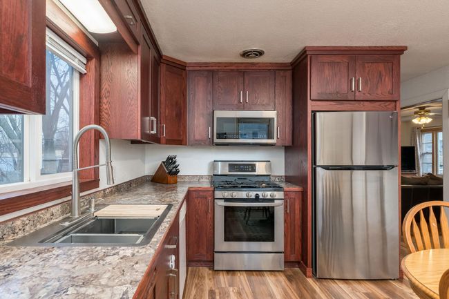 1328 Saint John Ave, House other with 4 bedrooms, 2 bathrooms and null parking in Albert Lea MN | Image 9