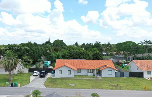 18781 294th Ter, Homestead, FL, 33030-2303 | Card Image