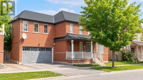 35 Seward Cres, Ajax, ON, L1Z2C3 | Card Image