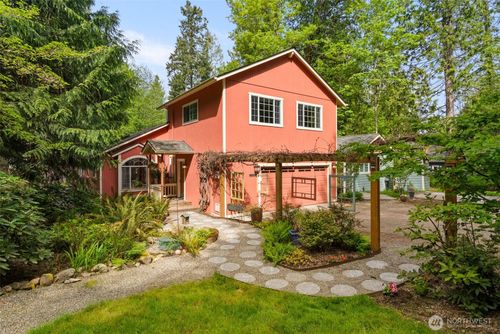 11837 Venice Loop Ne, Bainbridge Island, WA, 98110-4405 | Card Image