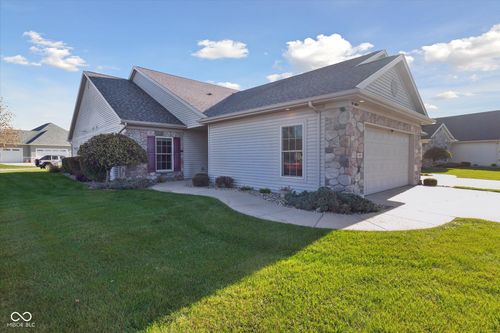 1802 Waterfall Dr, Nappanee, IN, 46550-8955 | Card Image