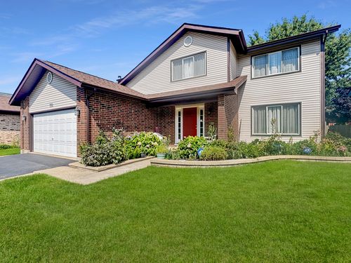 751 Garth Rd, Wheeling, IL, 60090-7310 | Card Image