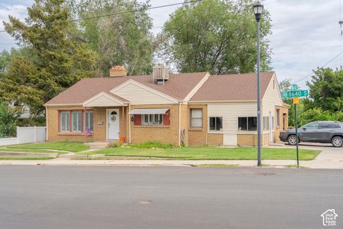 33 E 8640 S, Sandy, UT, 84070-1521 | Card Image