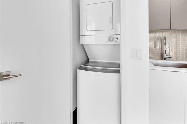3207 - 2916 7 Highway, House attached with 2 bedrooms, 2 bathrooms and 1 parking in Vaughan ON | Image 30