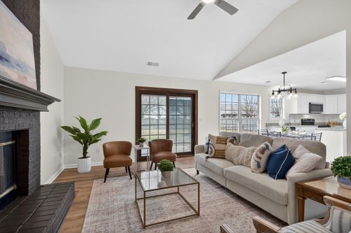 2988 Sandersville Rd, Lexington, KY, 40511-8859 | Card Image