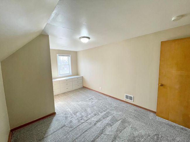 421 W Van Dusen St, House other with 5 bedrooms, 2 bathrooms and null parking in Springfield MN | Image 36