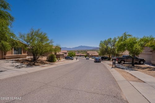 13218 E Mineta Ridge Dr, Vail, AZ, 85641-2520 | Card Image