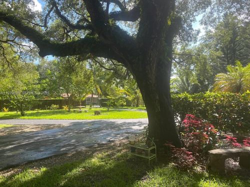 1760 Ne 144th St, Miami, FL, 33181-1338 | Card Image