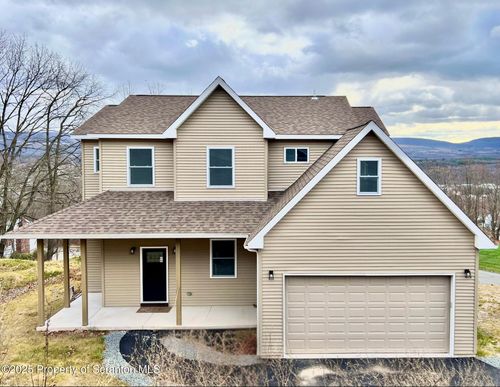 105 Parkdale Dr, Dickson City, PA, 18519 | Card Image