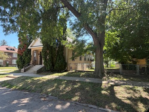 537 W Pleasant St, Freeport, IL, 61032-5061 | Card Image