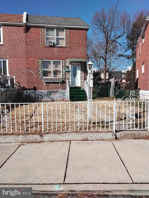 27 Concord Rd, DARBY, PA, 19023-1312 | Card Image