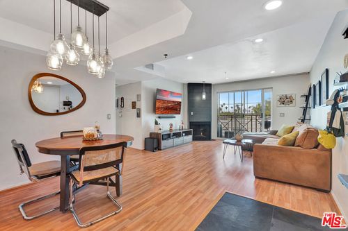 312-801 Pine Ave, Long Beach, CA, 90802-2326 | Card Image