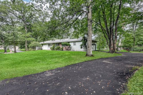 10 Tara Dr, Pomona, NY, 10970-3209 | Card Image