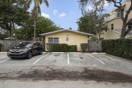 617 Se 16th St, Fort Lauderdale, FL, 33316-5600 | Card Image