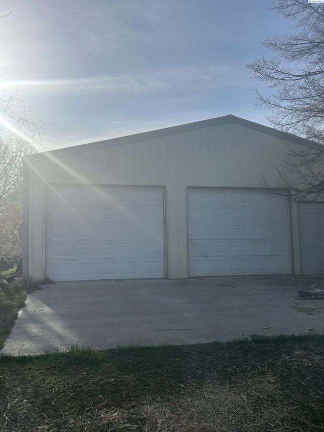 39304 N Olson Pr Nw, Home with 2 bedrooms, 1 bathrooms and null parking in Benton City WA | Image 34