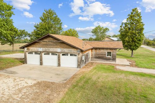 1027 N 190th Rd, Minneapolis, KS, 67467-8823 | Card Image