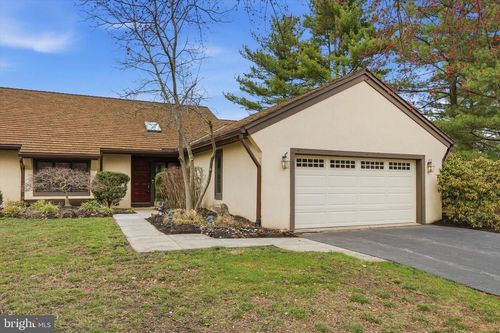 12 Withers Ln, BLUE BELL, PA, 19422-2468 | Card Image