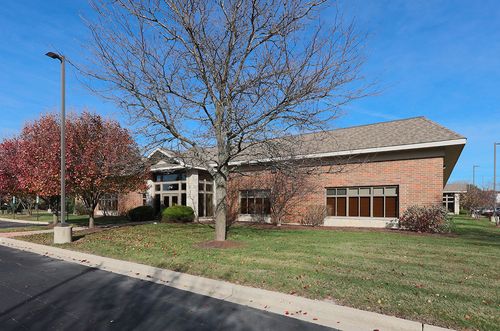ste-118d-1776 Legacy Cir, Naperville, IL, 60563-1673 | Card Image