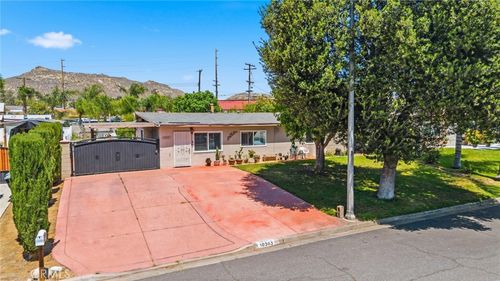 10363 Wagner Way, Riverside, CA, 92505 | Card Image
