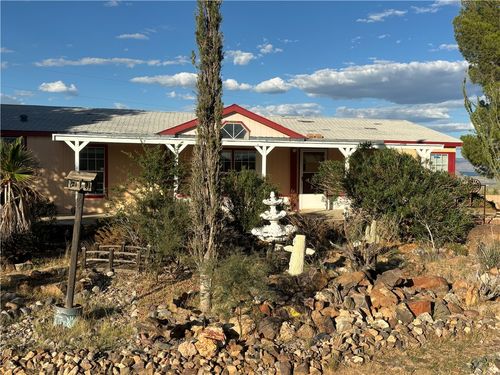 9801 E Nellie Dr, Kingman, AZ, 86401-7984 | Card Image