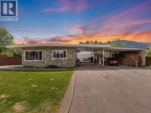 609 201st Avenue, Castlegar, BC, V1N3R1 | Card Image