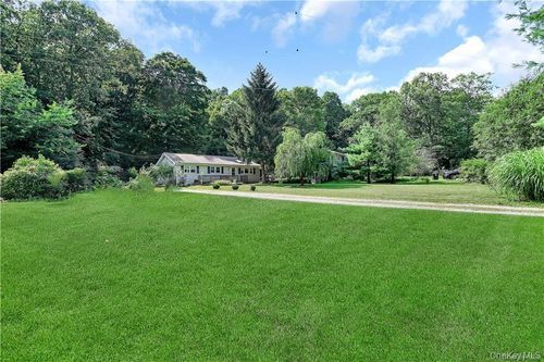35 Peddler Hill Rd, Monroe, NY, 10950-2029 | Card Image