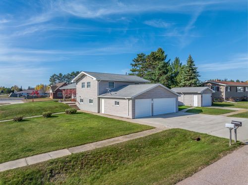 109 Central Blvd, Babbitt, MN, 55706-8033 | Card Image