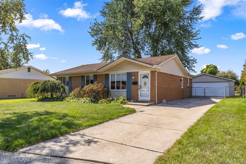 7085 London Ct, Canton, MI, 48187-3052 | Card Image