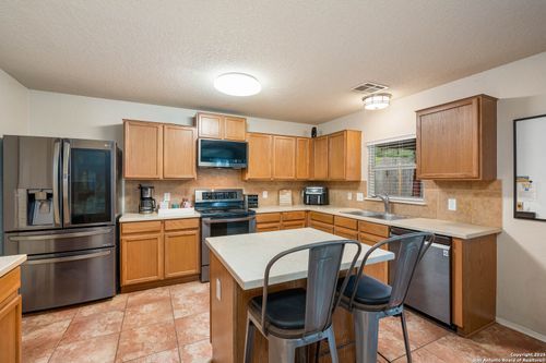 3911 Valencia Peak, San Antonio, TX, 78261-2450 | Card Image