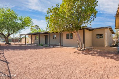 2145 S Amigo Ave, Tucson, AZ, 85713-3911 | Card Image