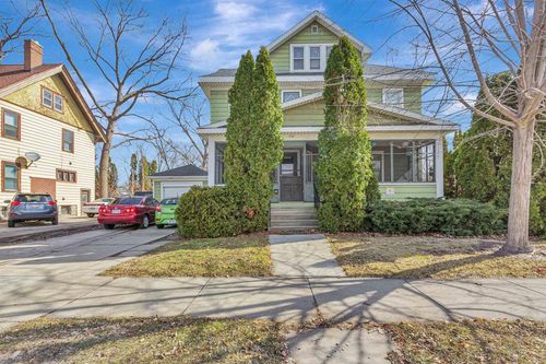 704 Wisconsin Street, OSHKOSH, WI, 54901 | Card Image