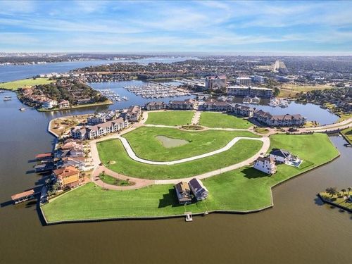 2453 Beacon Cir, League City, TX, 77573-7169 | Card Image