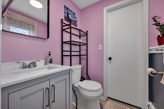 6 Greenmeadow Dr, House other with 3 bedrooms, 3 bathrooms and null parking in Bloomfield CT | Image 20