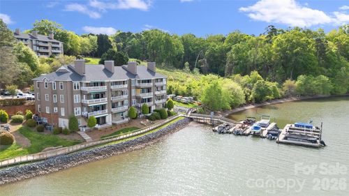 11-7340 Lakefront Dr, Charlotte, NC, 28278-6540 | Card Image