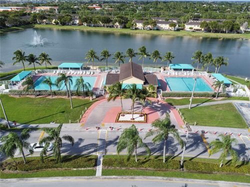 201-1656 Se 29th Ct, Homestead, FL, 33035-2470 | Card Image