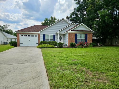 3914 Lillian Guest Cir, Valdosta, GA, 31605-7728 | Card Image