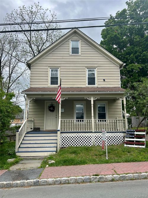 20 Van Buren St, Warwick, NY, 10990-1418 | Card Image