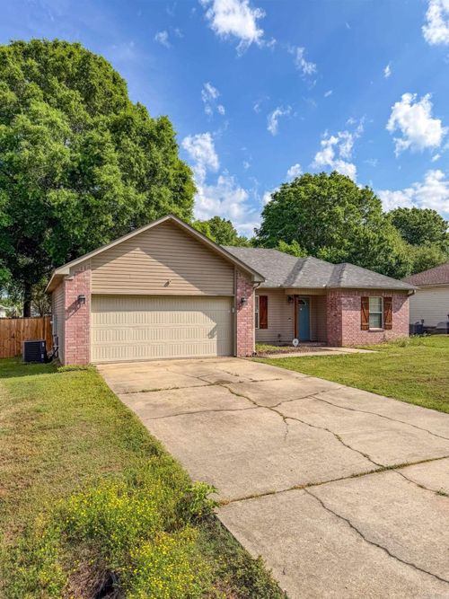190 Sally St, Ward, AR, 72176-8542 | Card Image