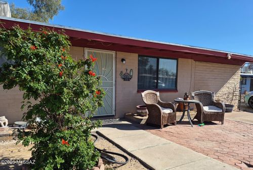 13704 N Reyher Ave, Marana, AZ, 85653-9779 | Card Image