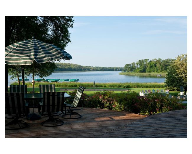 Oversized deck at the St. Francis House overlooking the lake | Image 93