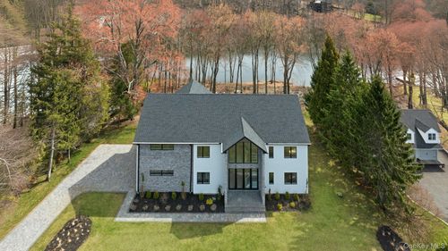 88 Byram Ridge Rd, North Castle, NY, 10504-1212 | Card Image