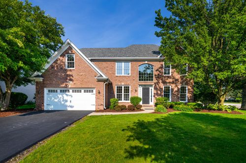 2203 Fox Boro Ln, Naperville, IL, 60564-8450 | Card Image