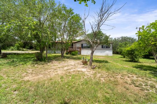 176 County Road 5633, Castroville, TX, 78009-1921 | Card Image