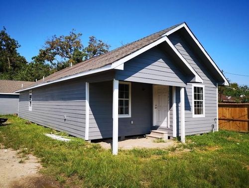 3821 Wipprecht St, Houston, TX, 77026-3929 | Card Image