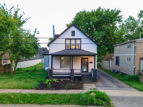 423 E 144th St, Dolton, IL, 60419-1143 | Card Image